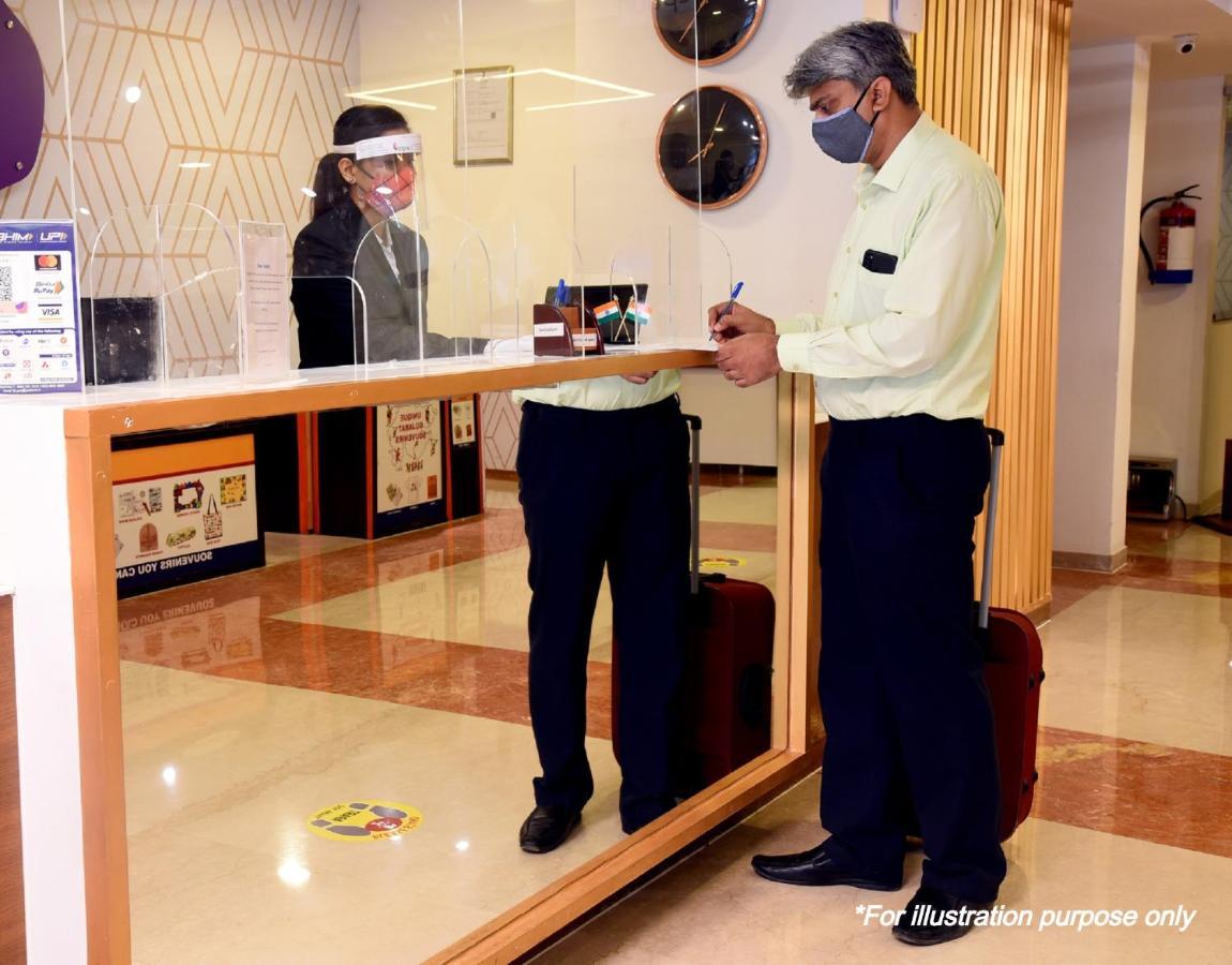 Oyo 22826 Hotel Sheltear & Resturant Agra  Bagian luar foto