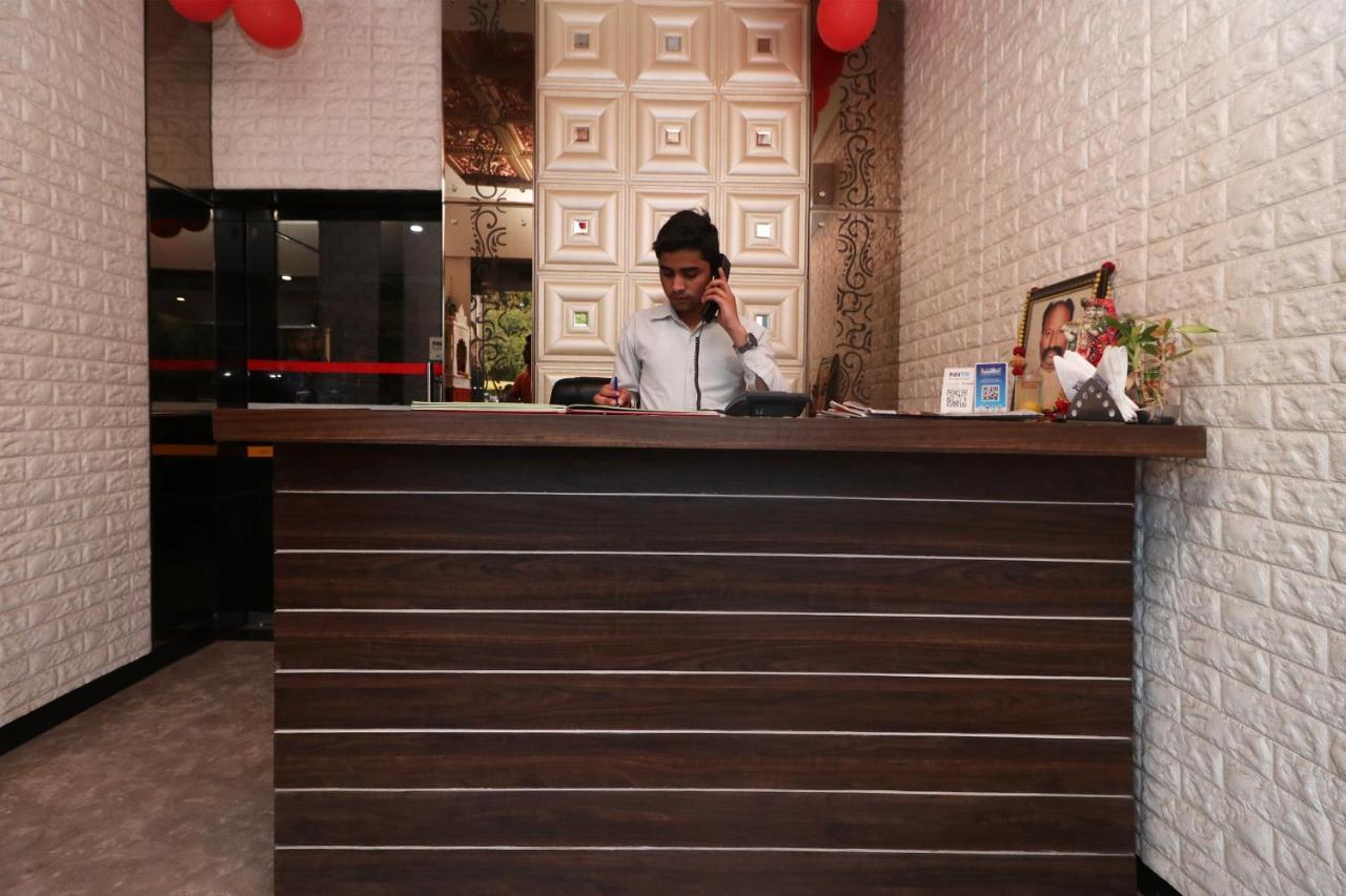 Oyo 22826 Hotel Sheltear & Resturant Agra  Bagian luar foto